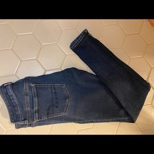 Dark Wash American Eagle Skinny Jean